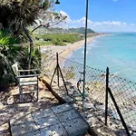 Il Poggetto Piano Terra, 4 Camere, Vista Mozzafiato, A 200 M Dal Mare! By Alfareal Lejlighed