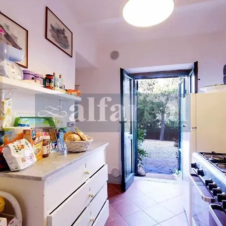 Il Poggetto Piano Terra, 4 Camere, Vista Mozzafiato, A 200 M Dal Mare! By Alfareal Apartment