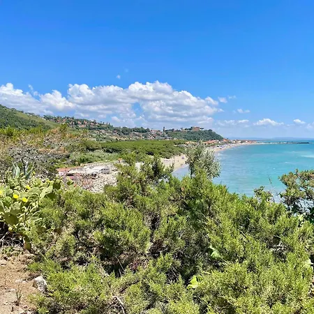 Il Poggetto Piano Terra, 4 Camere, Vista Mozzafiato, A 200 M Dal Mare! By Alfareal Apartment