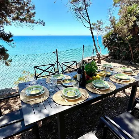Apartment Il Poggetto Piano Terra, 4 Camere, Vista Mozzafiato, A 200 M Dal Mare! By Alfareal *